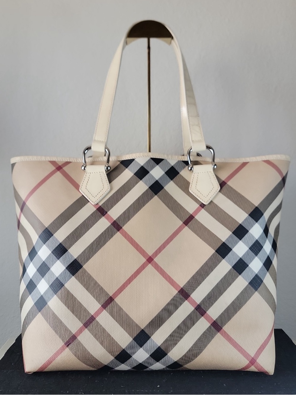 •BURBERRY• Nickie tote large